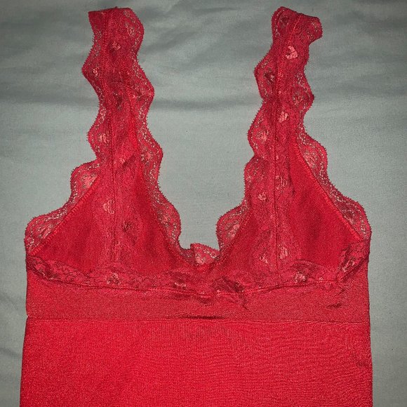 Urban Outfitters Crop Top - Picture 2 of 2